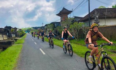 Fietsen Op Bali