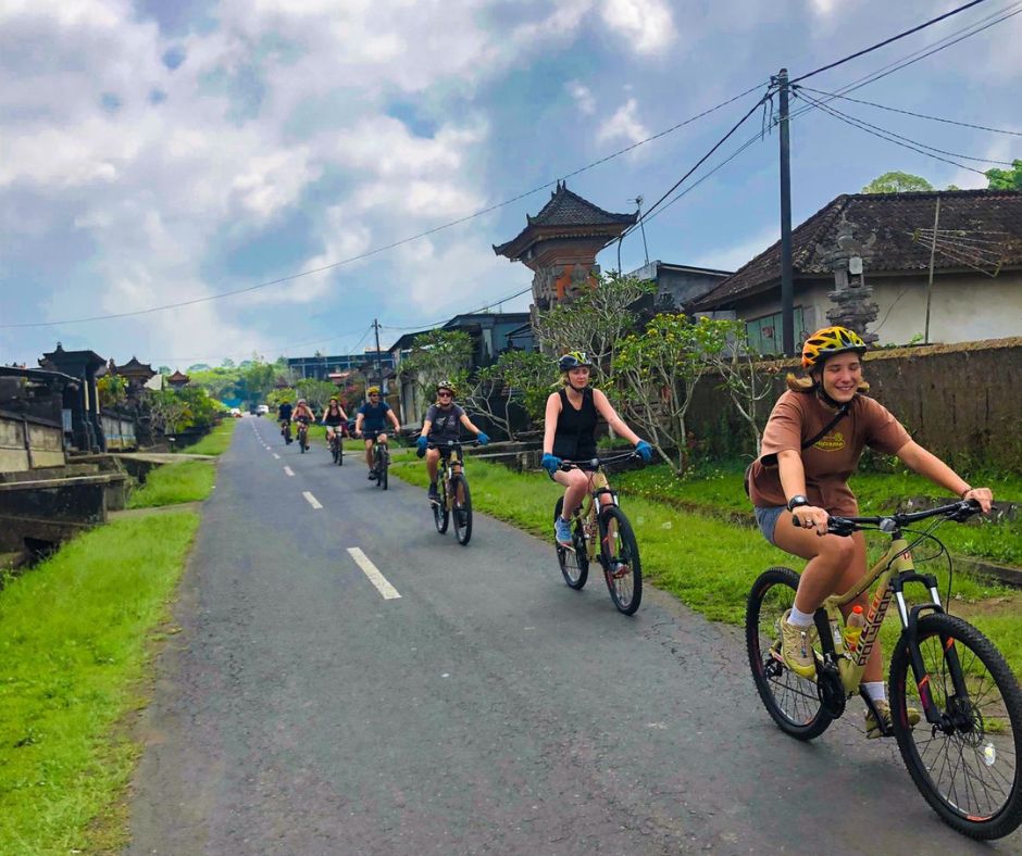 Fietsen Op Bali