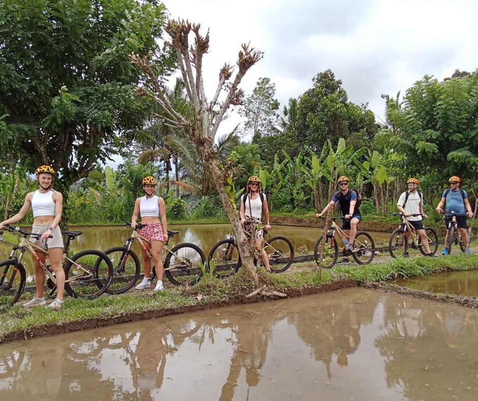 Fietsen Op Bali