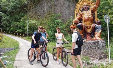 Fietsen Op Bali